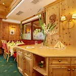 Venter Bergwelt 4* וונט